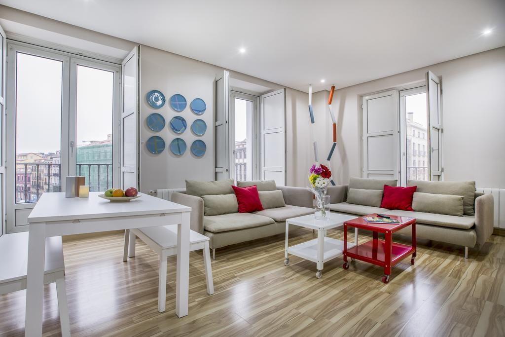 Mola Suites Madrid Exterior photo